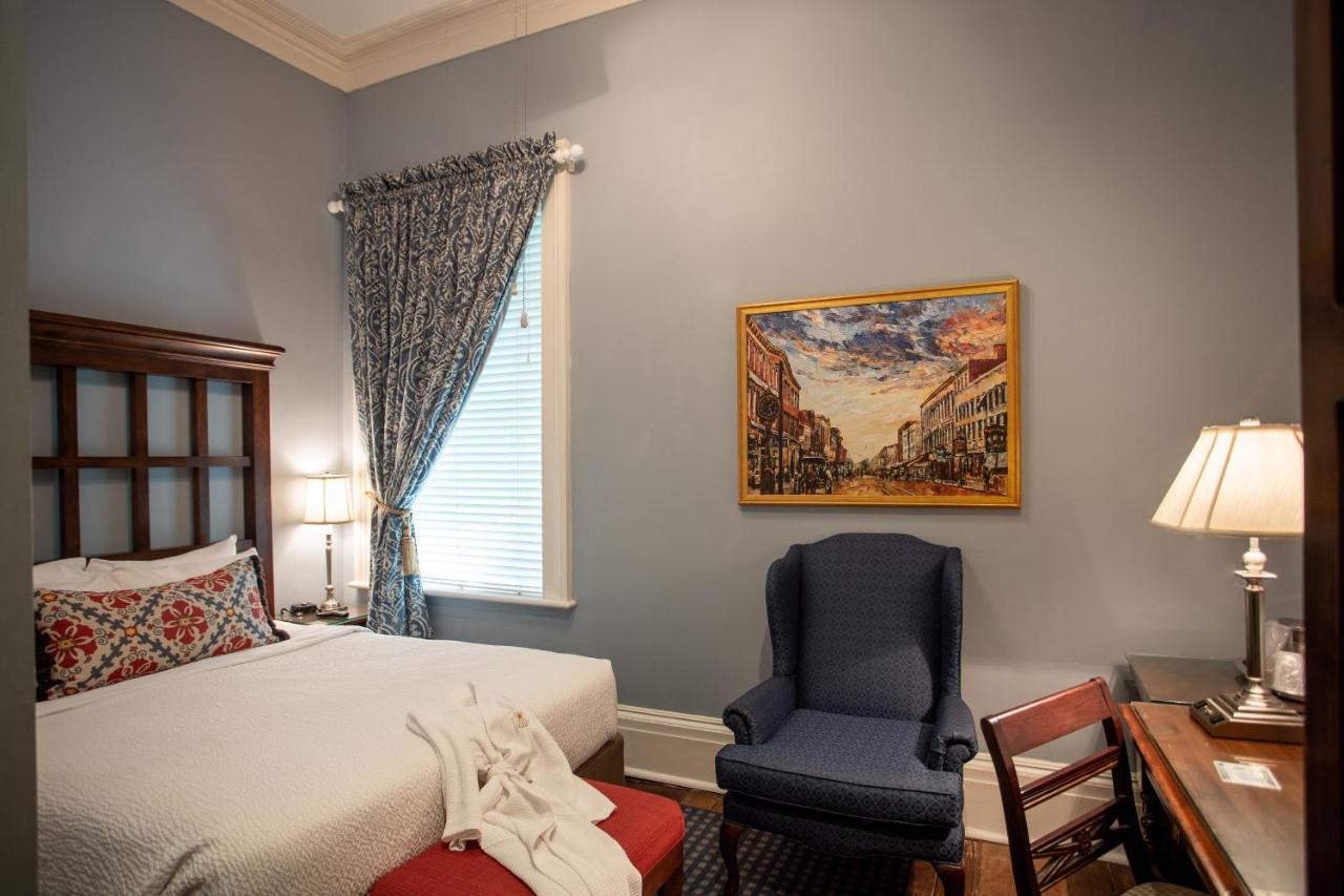 The Marshall House, Historic Inns Of Savannah Collection Εξωτερικό φωτογραφία