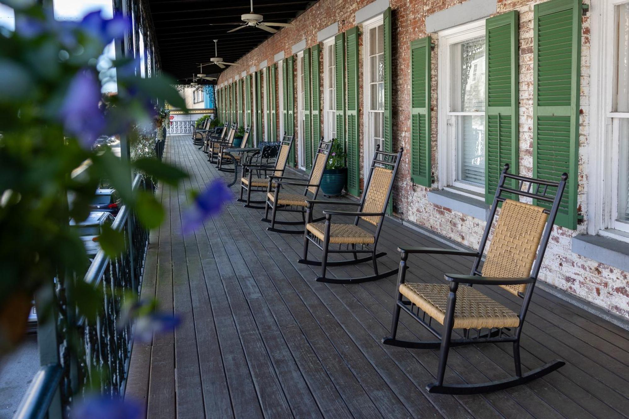 The Marshall House, Historic Inns Of Savannah Collection Εξωτερικό φωτογραφία